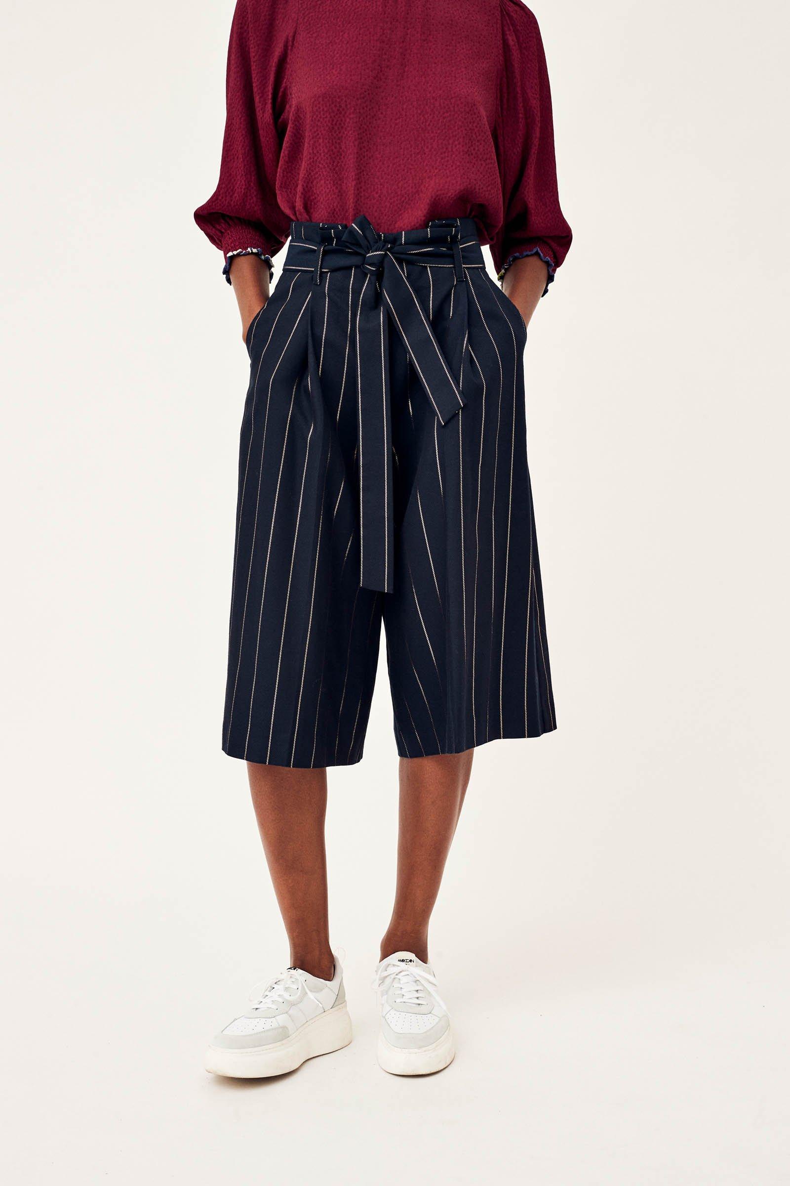 CKS Dames - IVANKA - bermuda long - bleu foncé