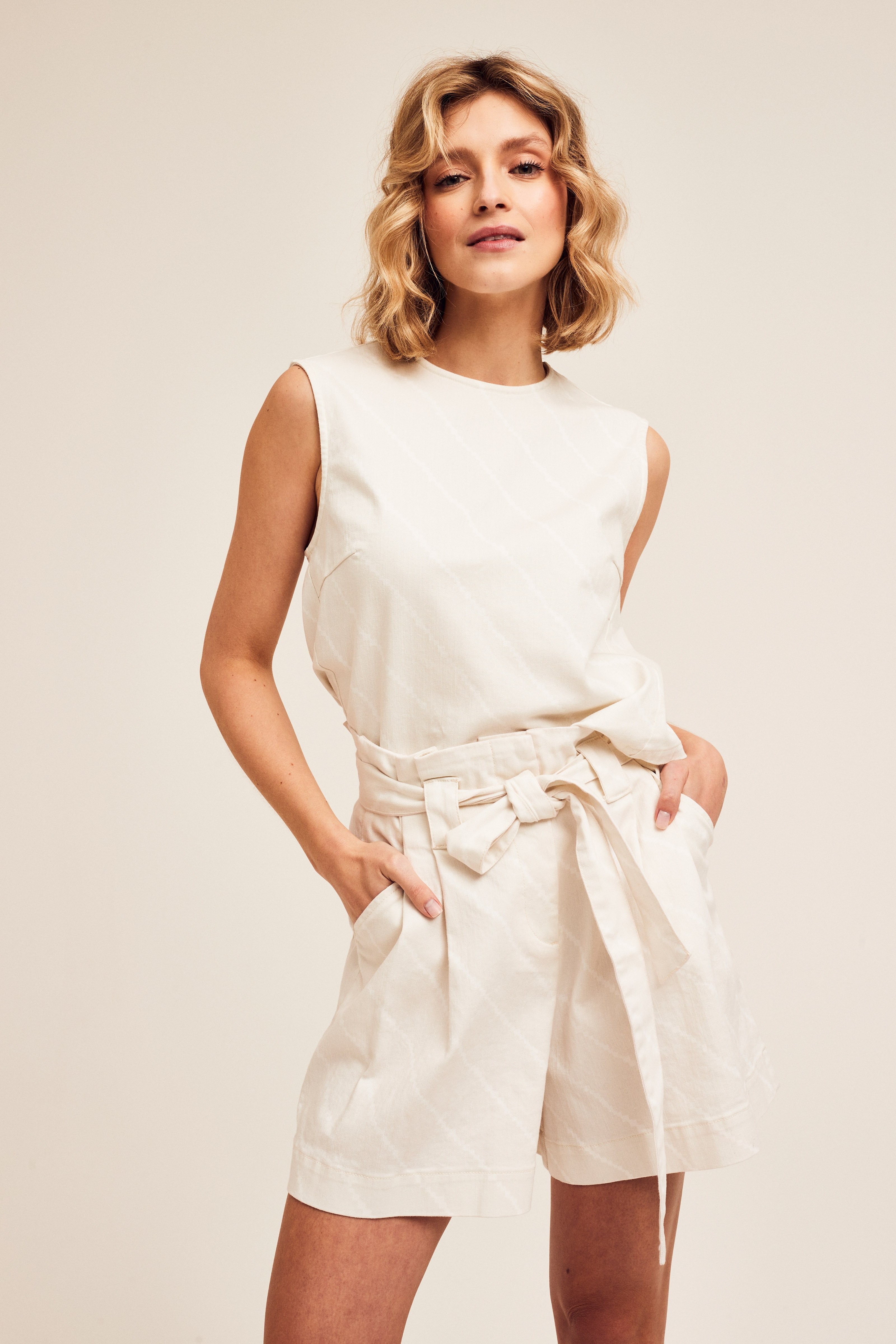 Bedankt Melodieus magnifiek IMANY - blouse zonder mouwen - wit | CKS Fashion