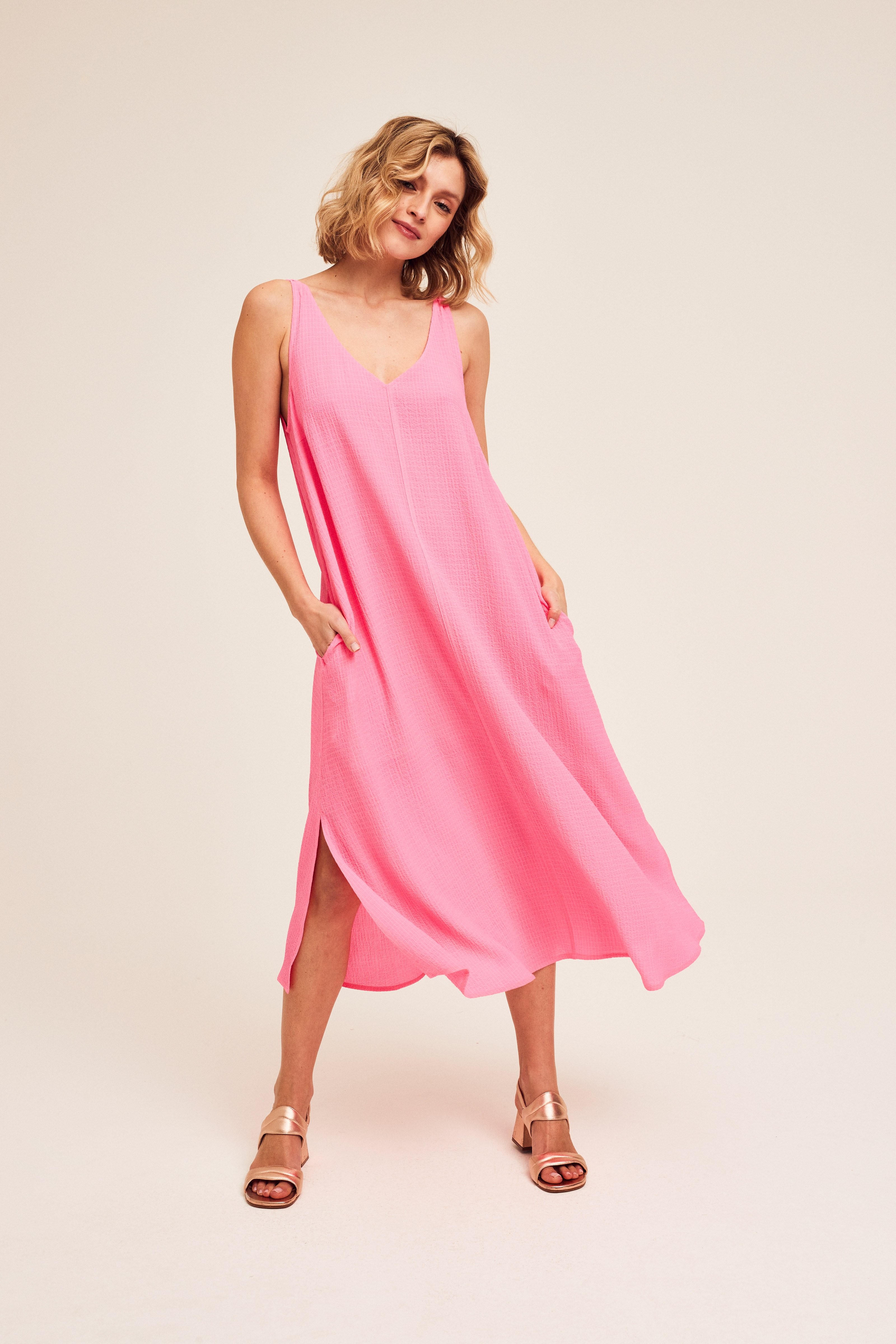 CKS Dames - NESPIAM - lange jurk - intens roze