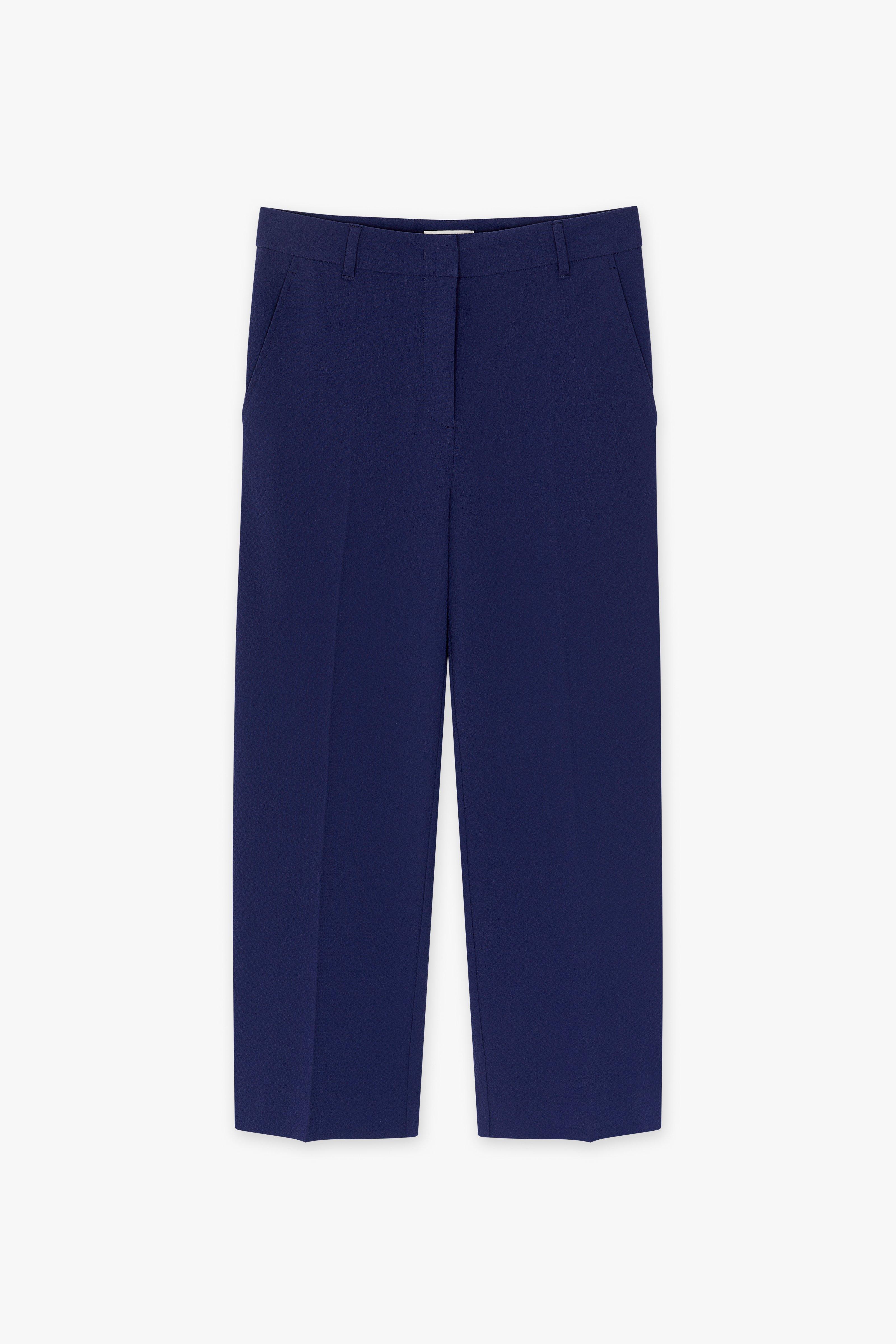 bleu foncé