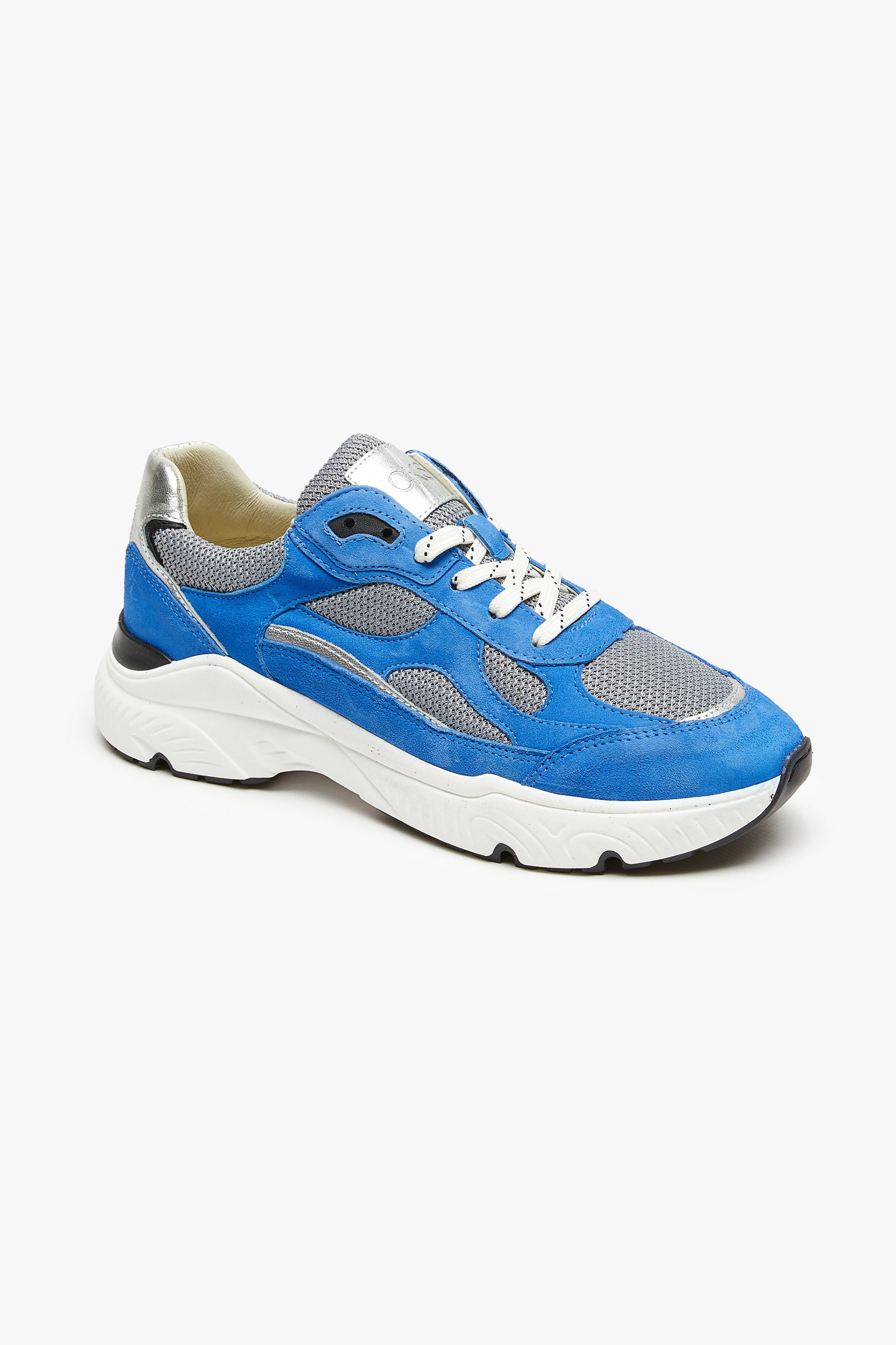 Blau