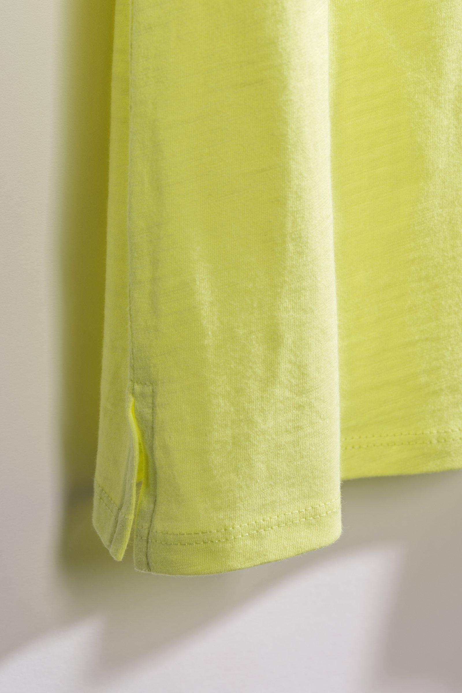 CKS - TOSCA - mouwloze top - intens geel