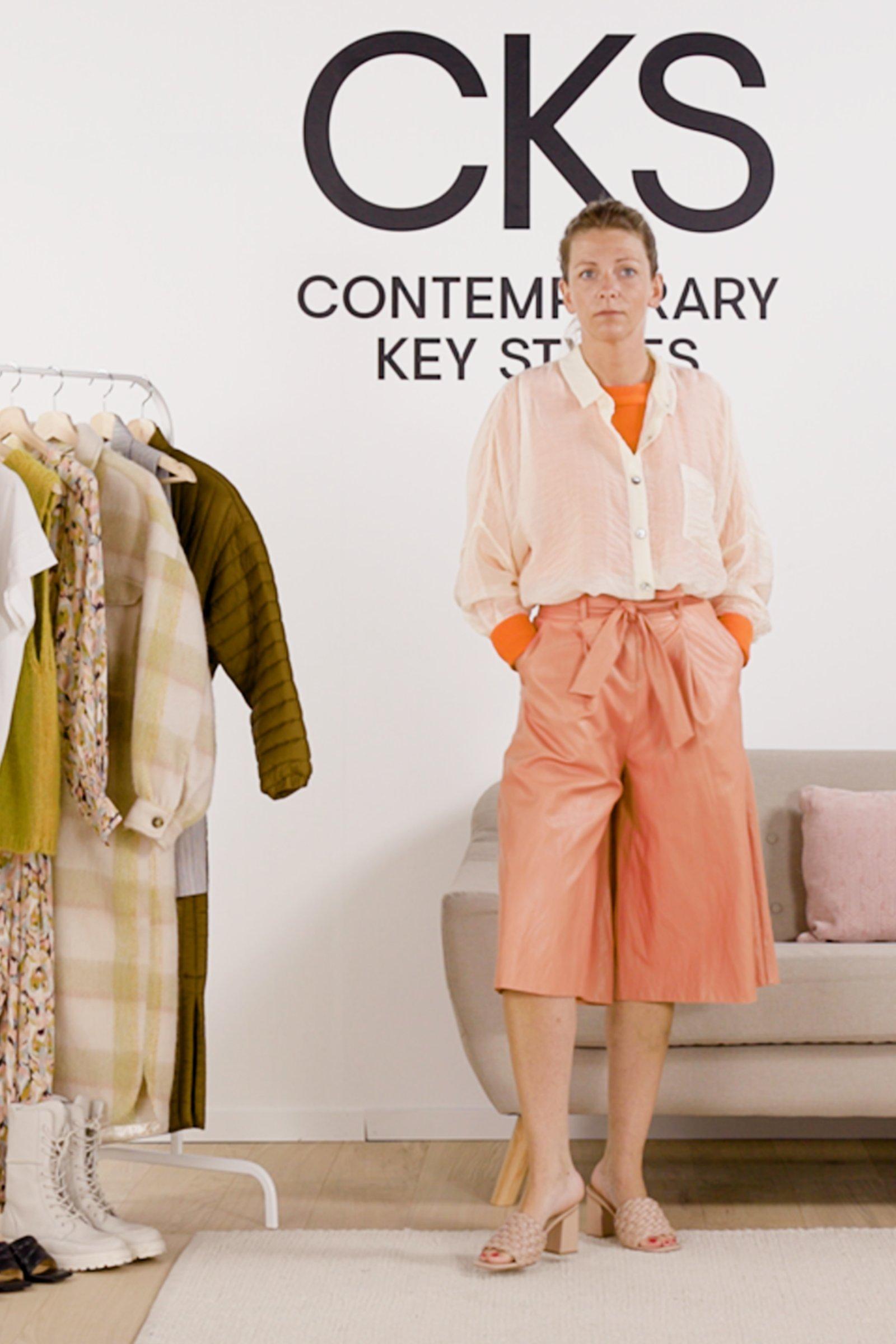  - SHOP THE LOOK -  - 