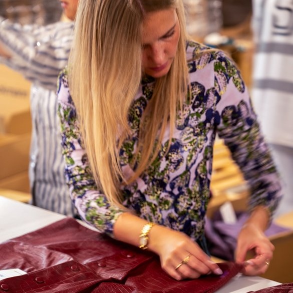 CKS NO BLACK FRIDAY RENEWED